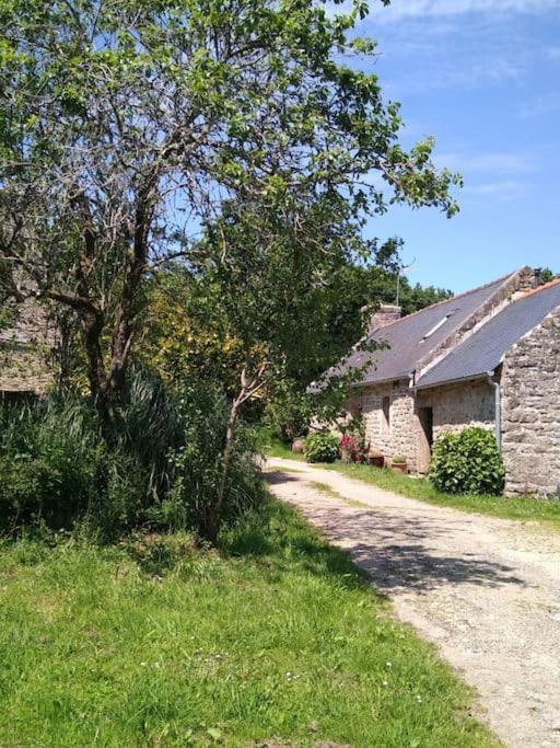 Les Crins De Gaia Villa Plogastel-Saint-Germain Eksteriør bilde